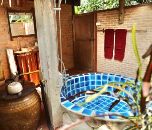 bathtub jungle hut